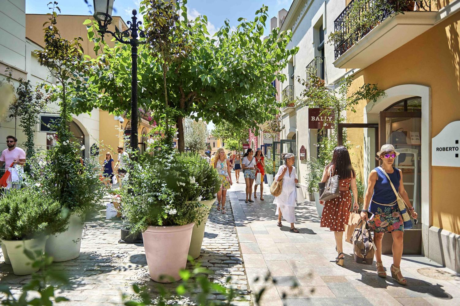 La Roca Village Shopping near Barcelona Sitges Tourism