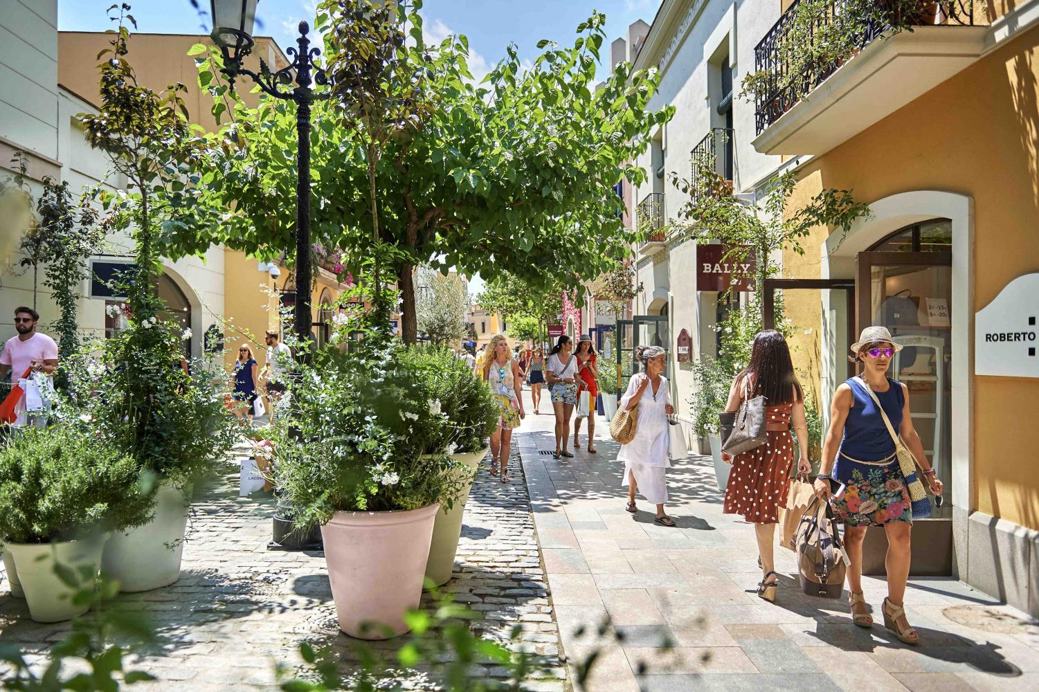 La Roca Village, Shopping near Barcelona